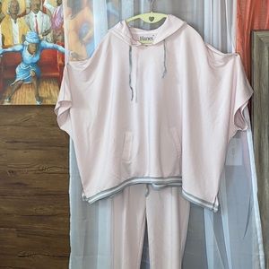 Hanes Comfort Sleep set for everyday wear! 🥰🌺